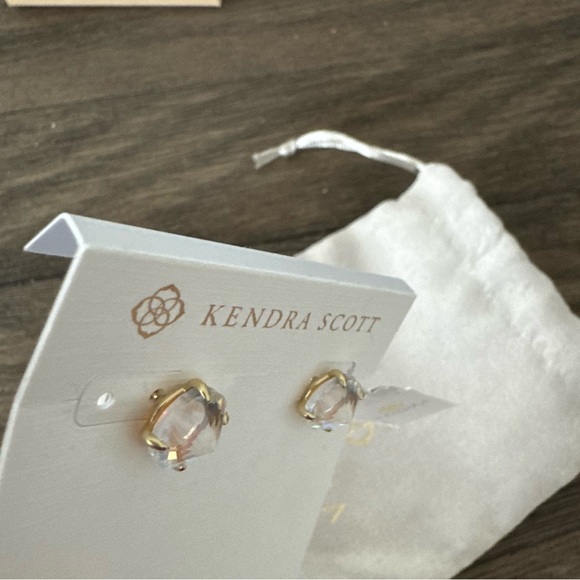 Kendra Scott stud earrings - Picture 2 of 2